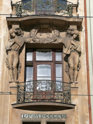 P1170381.JPG (57184 bytes)