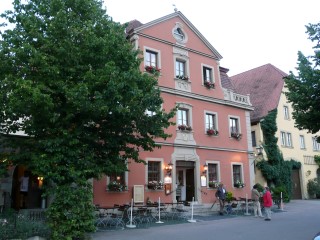P1080075.JPG (106235 bytes)