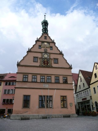 P1080203.JPG (35465 bytes)