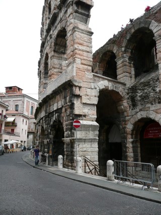 P1110184.JPG (51847 bytes)