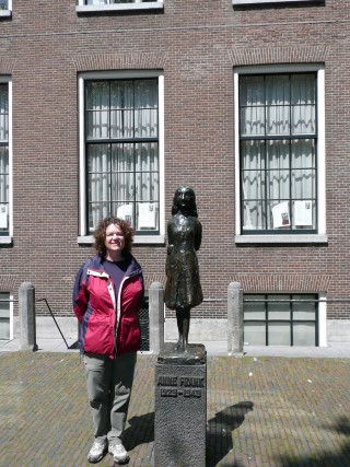 P1030011.JPG (65610 bytes)