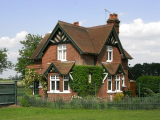 R0010224.JPG (97683 bytes)