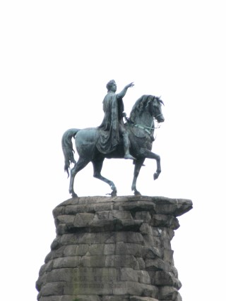 R0010242.JPG (21005 bytes)