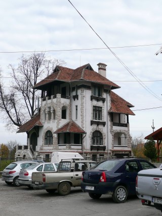 P1200173.JPG (46712 bytes)
