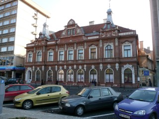 P1200005.JPG (95577 bytes)
