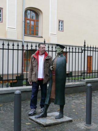 P1250029.JPG (43374 bytes)