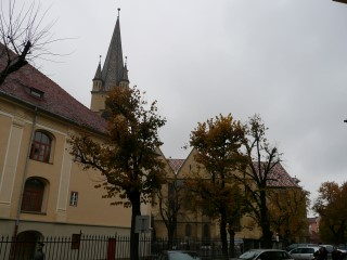 P1250028.JPG (73871 bytes)