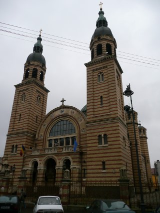 P1250042.JPG (39864 bytes)