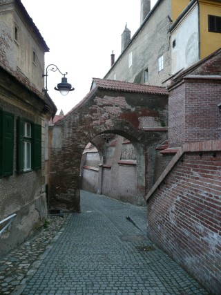 P1250122.JPG (51577 bytes)