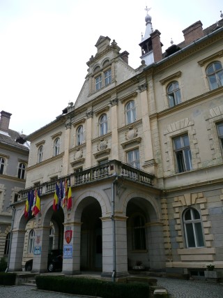 P1220010.JPG (44156 bytes)