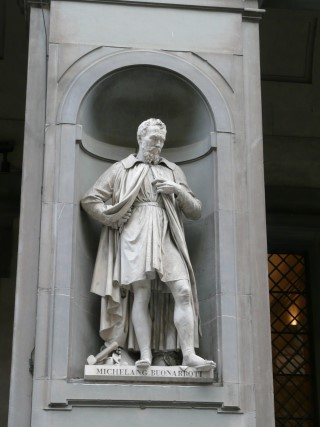 P1950043.JPG (32898 bytes)