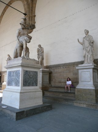P1950154.JPG (32294 bytes)