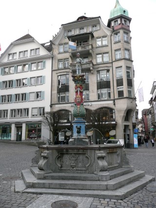 P1440057.JPG (52055 bytes)