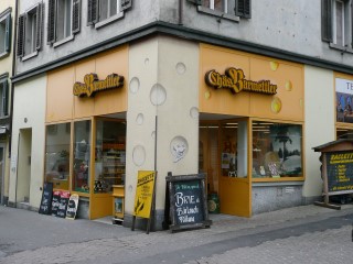 P1440063.JPG (87244 bytes)