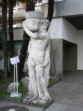 P1330215.JPG (45509 bytes)