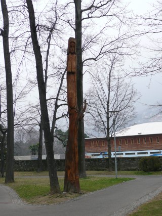 P1370024.JPG (61618 bytes)