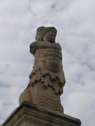 P1820024.JPG (21740 bytes)