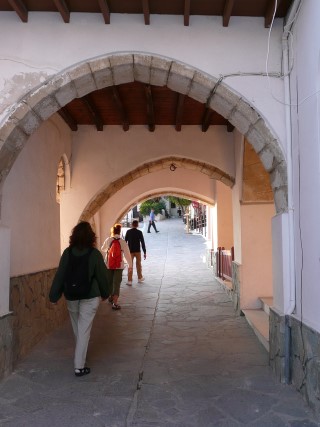 P1710096.JPG (34272 bytes)